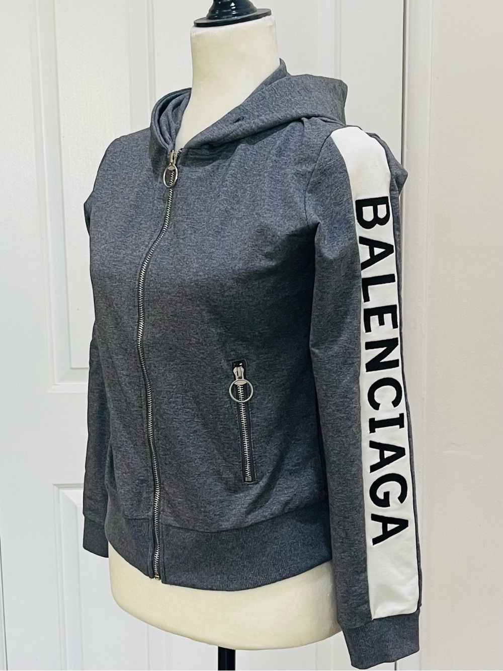 Designer Look Women's Gray Zip-Up Hooded Jacket with Logo Sleeve